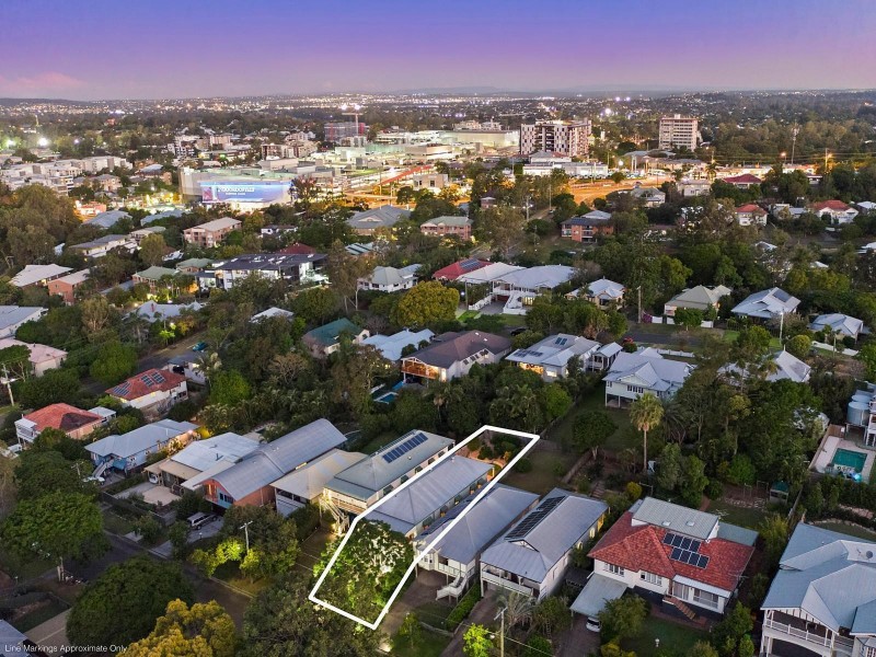 20 Disraeli Street, Indooroopilly QLD 4068
