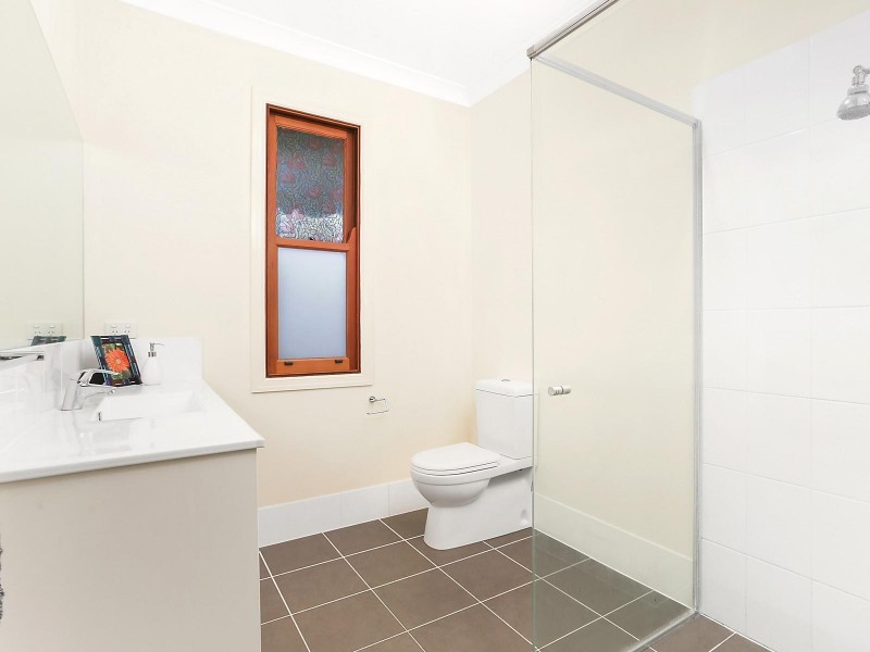 20 Disraeli Street, Indooroopilly QLD 4068