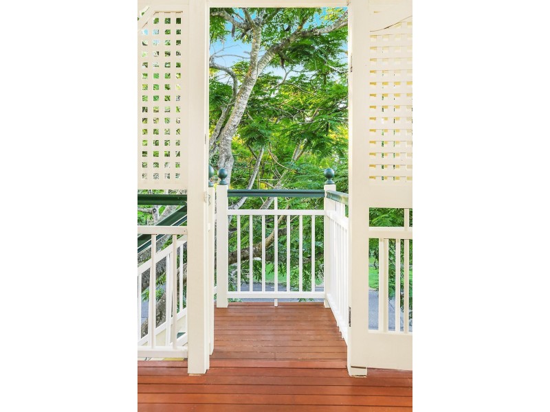 20 Disraeli Street, Indooroopilly QLD 4068