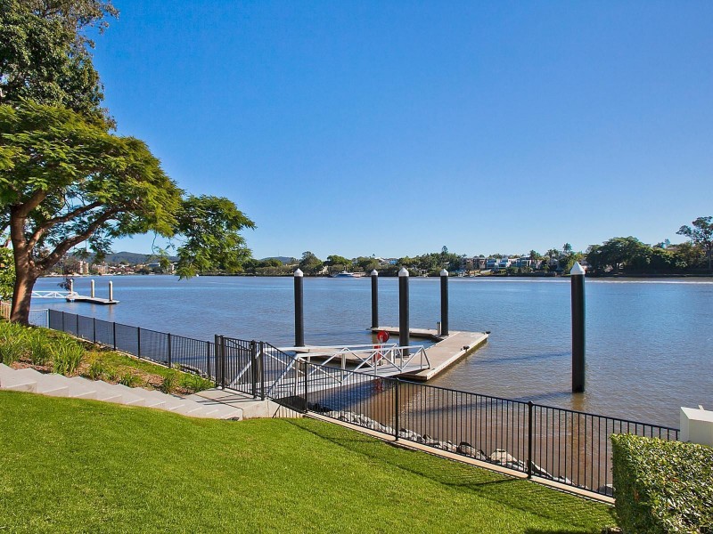 11/100 Macquarie Street, St Lucia QLD 4067