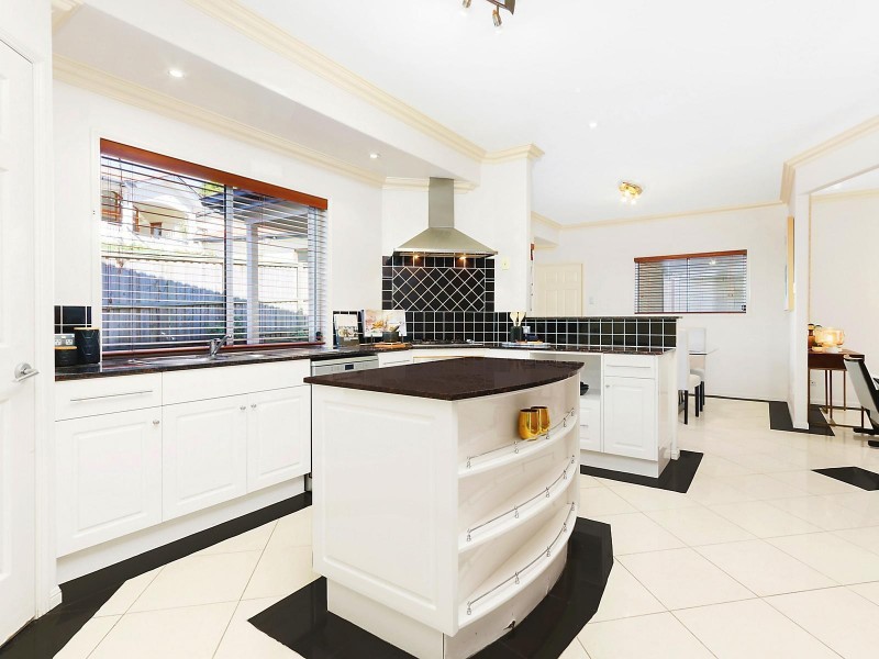 12 Elizabeth Street, Toowong QLD 4066