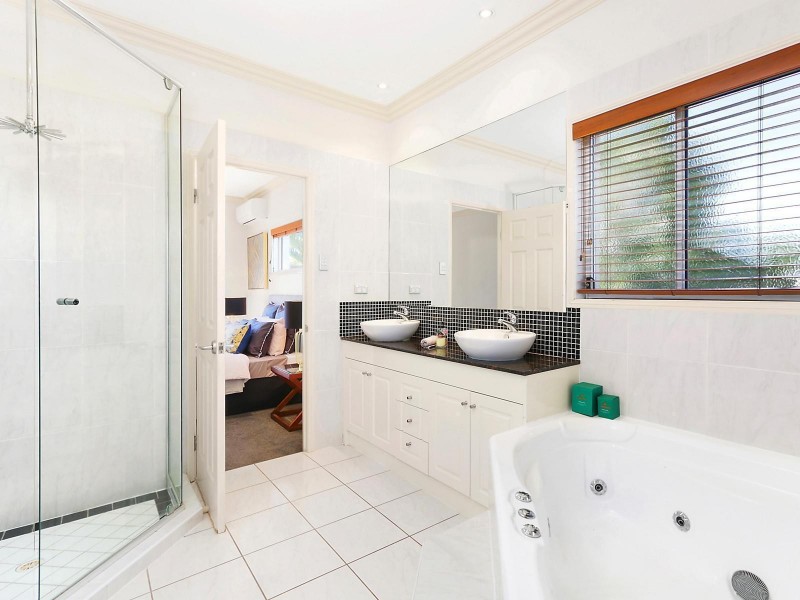 12 Elizabeth Street, Toowong QLD 4066