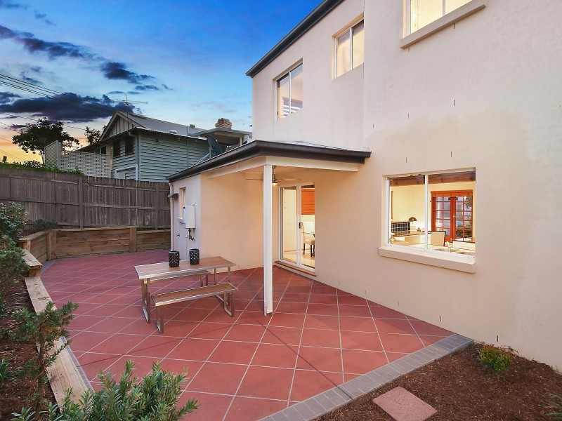 12 Elizabeth Street, Toowong QLD 4066