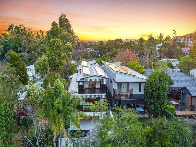 30 Ruskin Street, Taringa QLD 4068