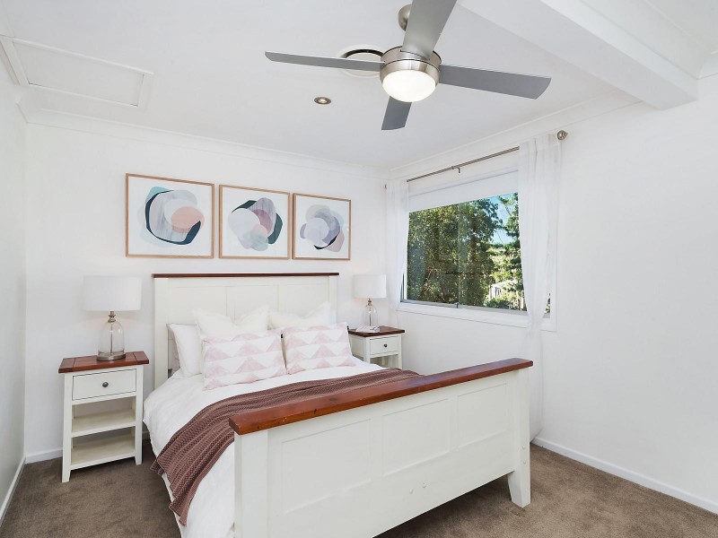 8 Skerry Street, Kenmore QLD 4069