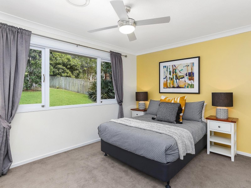 8 Skerry Street, Kenmore QLD 4069