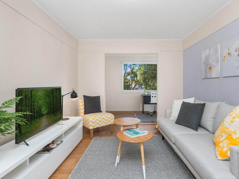 8 Skerry Street, Kenmore QLD 4069