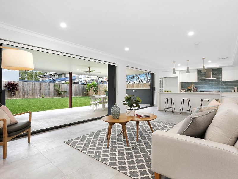 99 Burbong Street, Chapel Hill QLD 4069