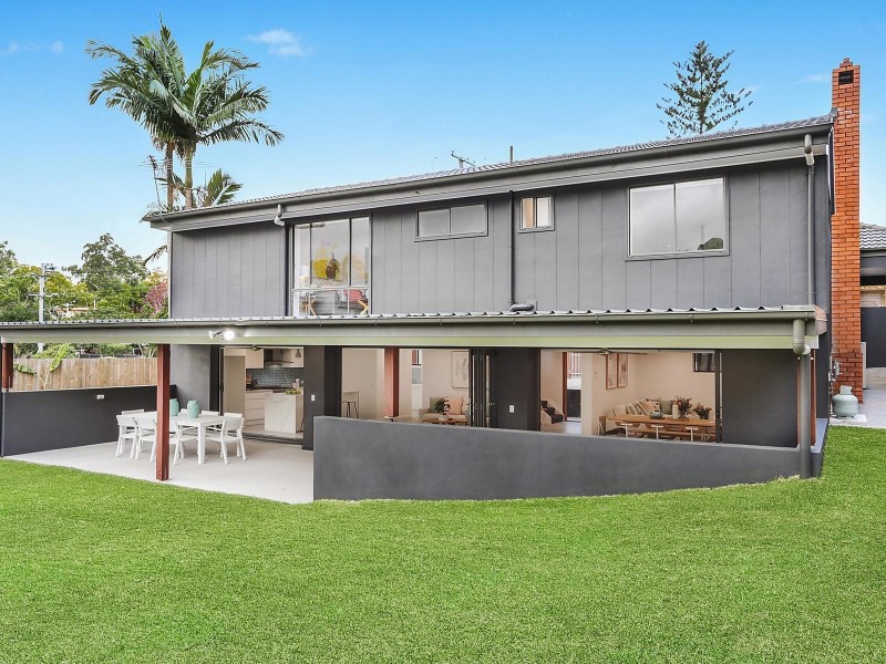 99 Burbong Street, Chapel Hill QLD 4069