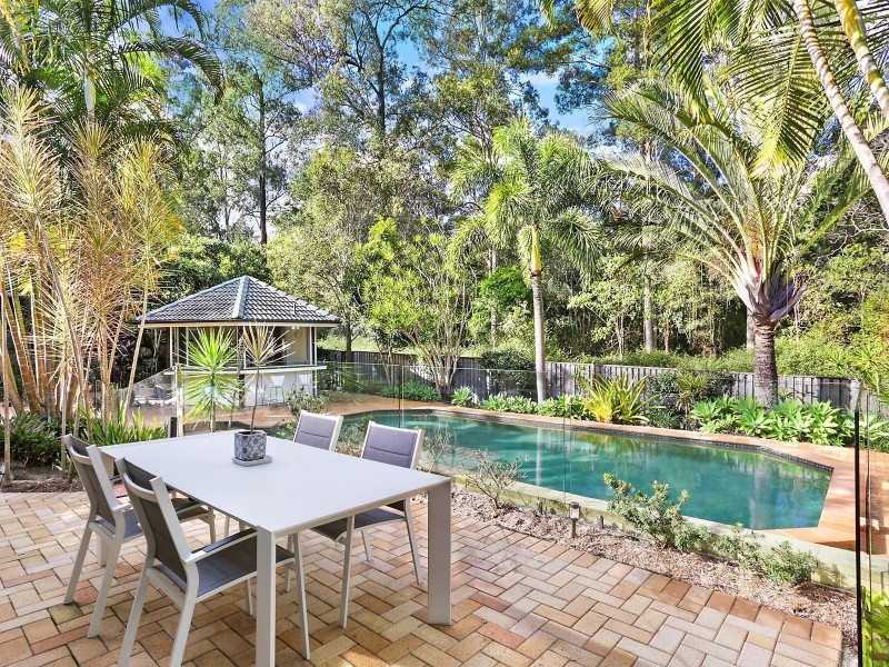 19 Ngeringa Crescent, Chapel Hill QLD 4069