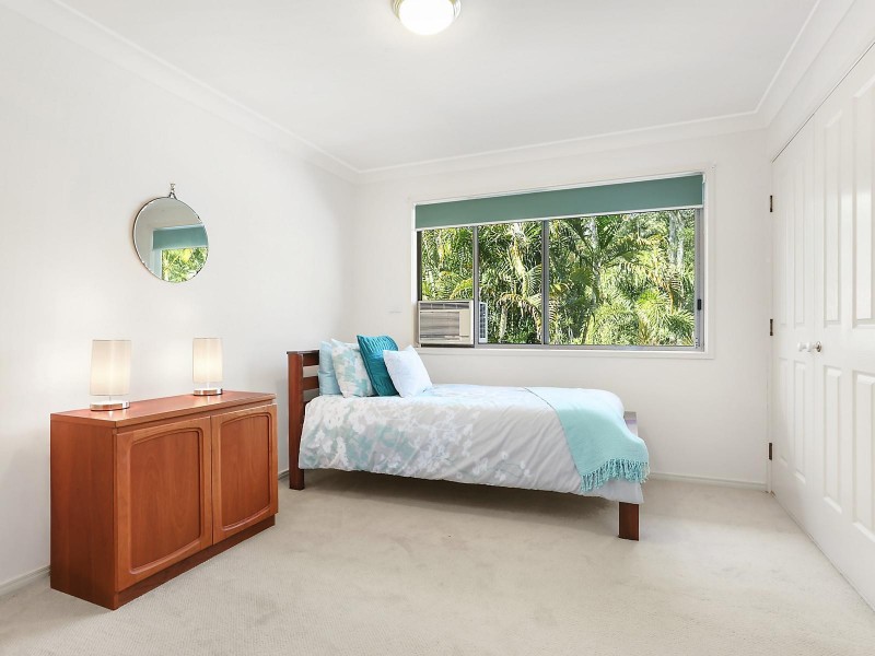 19 Ngeringa Crescent, Chapel Hill QLD 4069