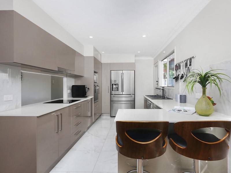 29 Larool Street, Kenmore QLD 4069