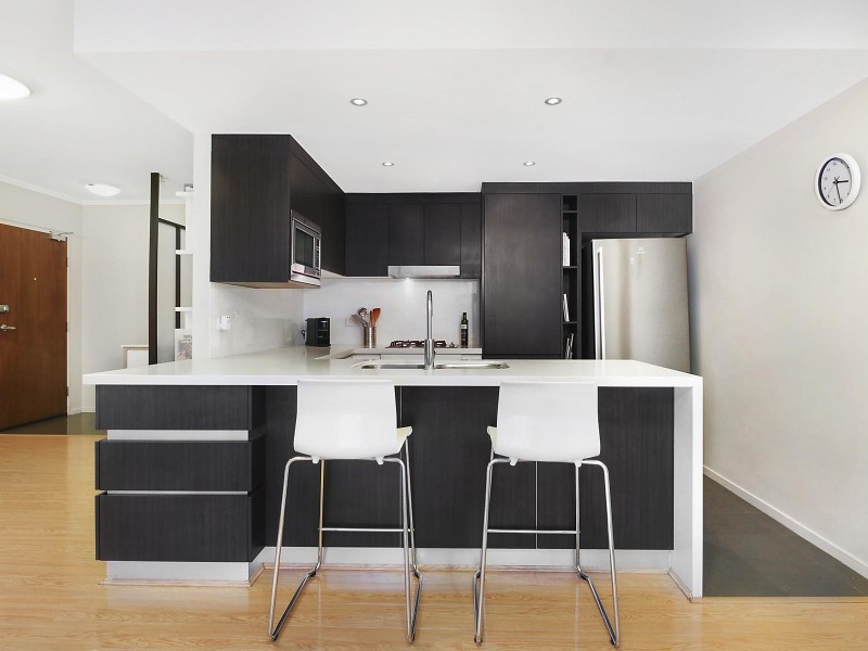 2/74 Dengate Lane, St Lucia QLD 4067