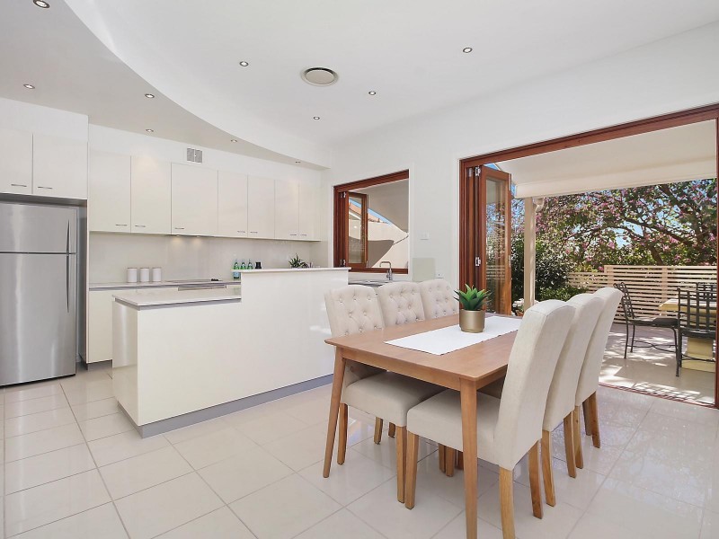 2/58 Highview Terrace, St Lucia QLD 4067