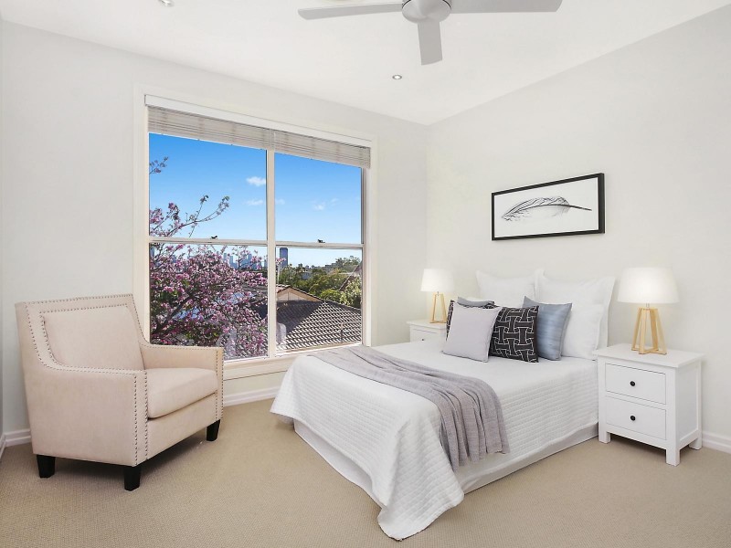 2/58 Highview Terrace, St Lucia QLD 4067