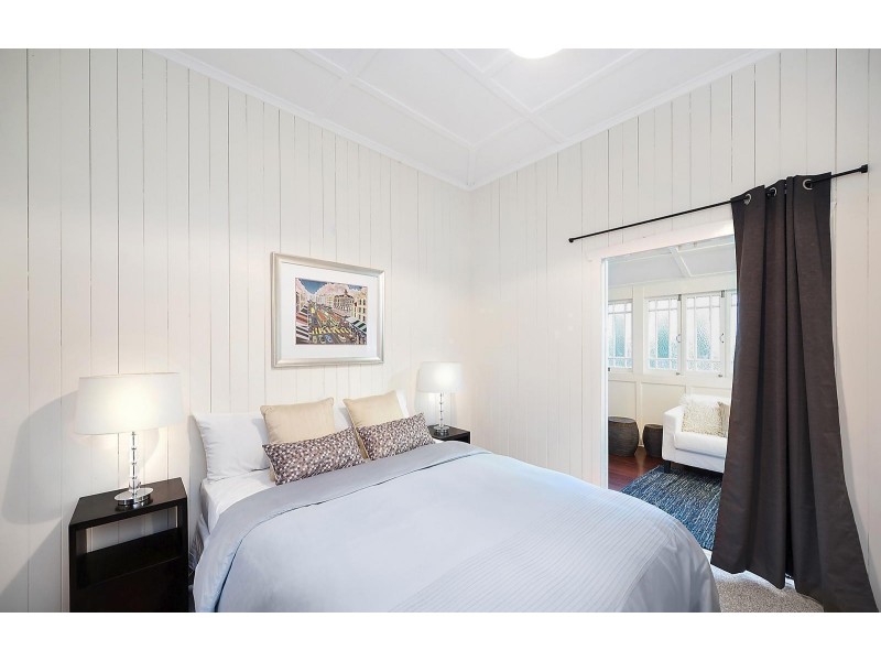 25 Acton Street, Ashgrove QLD 4060