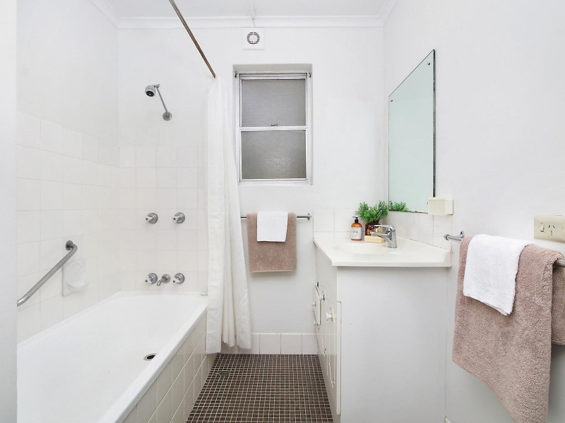 8/9 Rossiter Parade, Hamilton QLD 4007