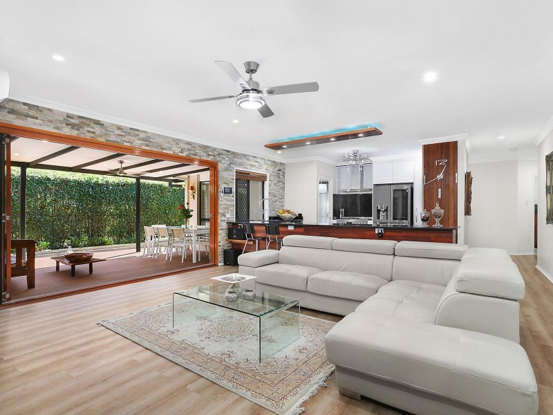 1 Capella Place, Bridgeman Downs QLD 4035