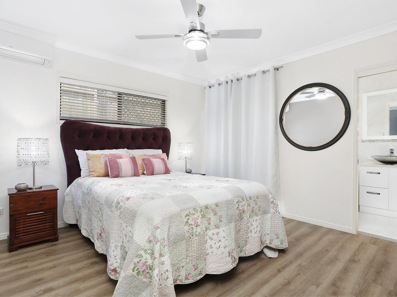 1 Capella Place, Bridgeman Downs QLD 4035