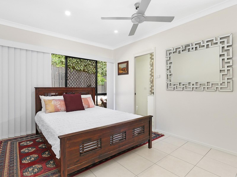 1 Capella Place, Bridgeman Downs QLD 4035