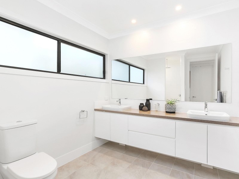 67 Guilfoyle Street, St Lucia QLD 4067