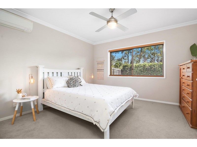24 Springbrook Place, Moggill QLD 4070