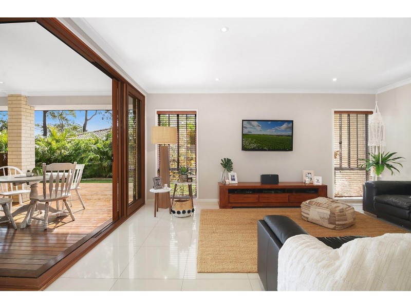 24 Springbrook Place, Moggill QLD 4070