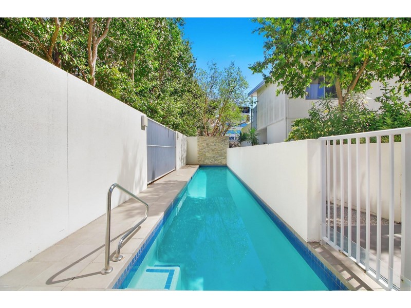 15/15 Walsh Street, Milton QLD 4064