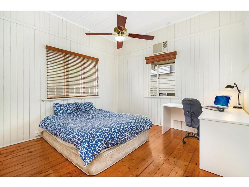 68 Fairfield Road, Fairfield QLD 4103