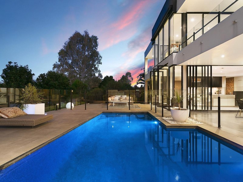 32 Burdekin Drive, Sinnamon Park QLD 4073