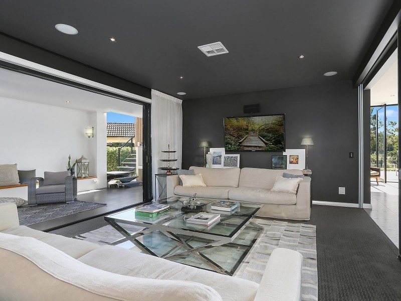 32 Burdekin Drive, Sinnamon Park QLD 4073