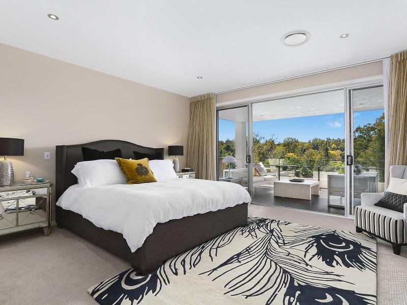 32 Burdekin Drive, Sinnamon Park QLD 4073