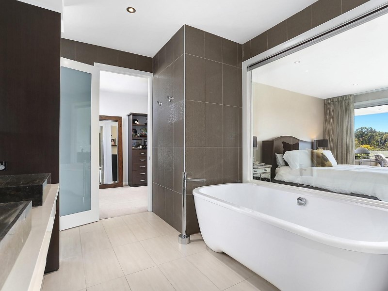 32 Burdekin Drive, Sinnamon Park QLD 4073