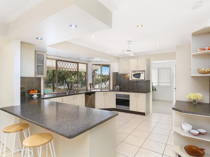 51 Morningview Street, Chapel Hill QLD 4069