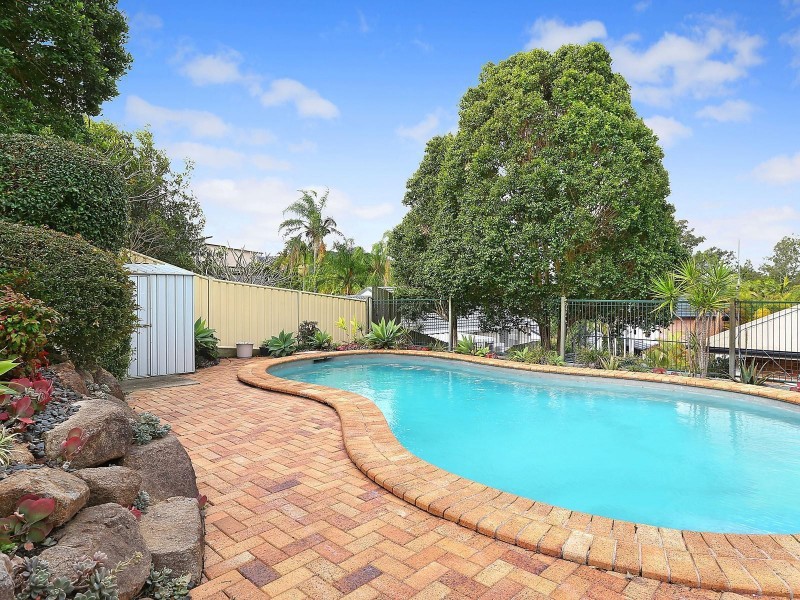 51 Morningview Street, Chapel Hill QLD 4069