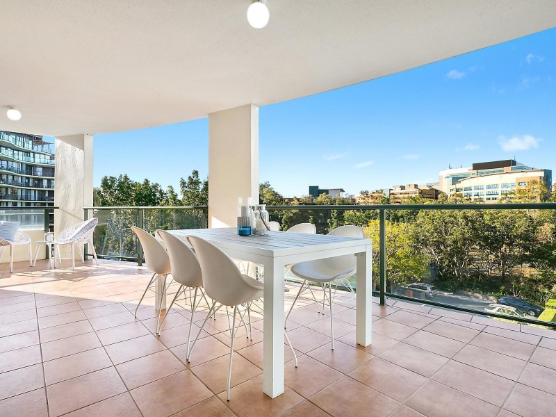 19/16 Patrick Lane, Toowong QLD 4066