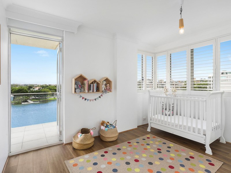 18/36 Glen Road, Toowong QLD 4066