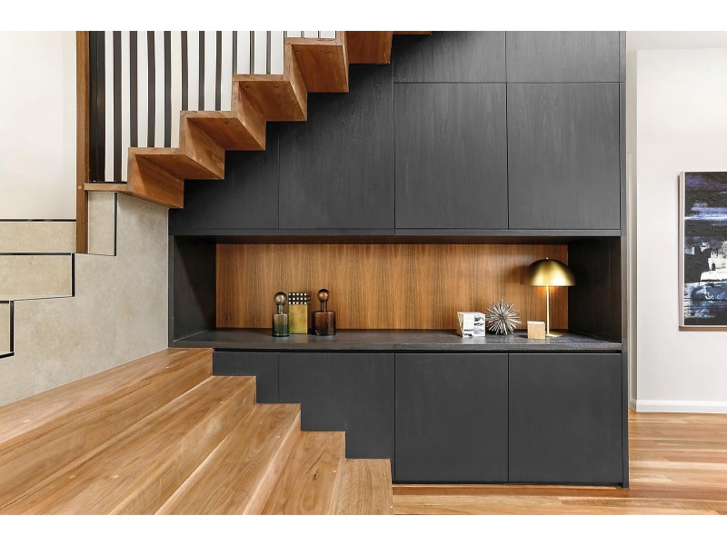 10 Charlane Avenue, Indooroopilly QLD 4068