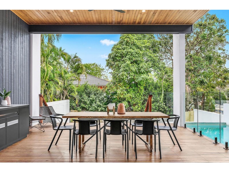 10 Charlane Avenue, Indooroopilly QLD 4068