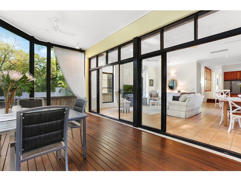 38 Baty Street, St Lucia QLD 4067