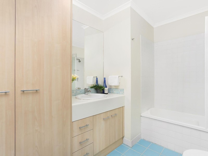 20/38 Vincent Street, Indooroopilly QLD 4068