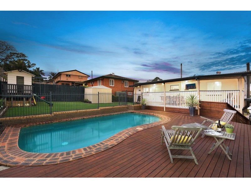 20 Elaroo Crescent, Ferny Hills QLD 4055