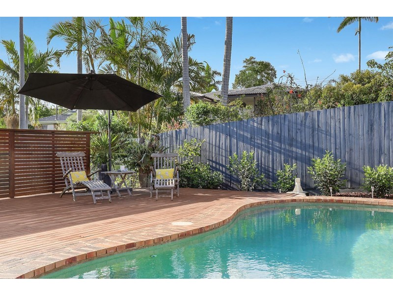 20 Elaroo Crescent, Ferny Hills QLD 4055