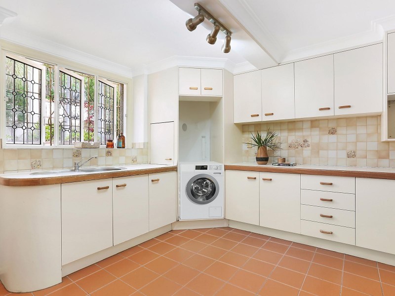 80 Victoria Street, Spring Hill QLD 4000