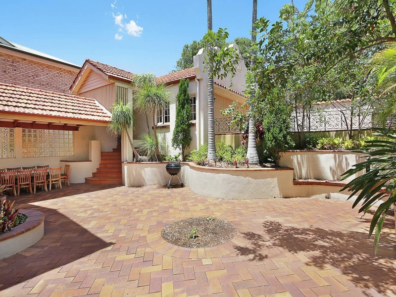 80 Victoria Street, Spring Hill QLD 4000