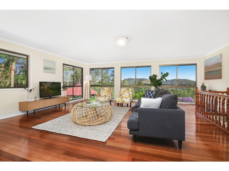 11 Camden Court, Arana Hills QLD 4054