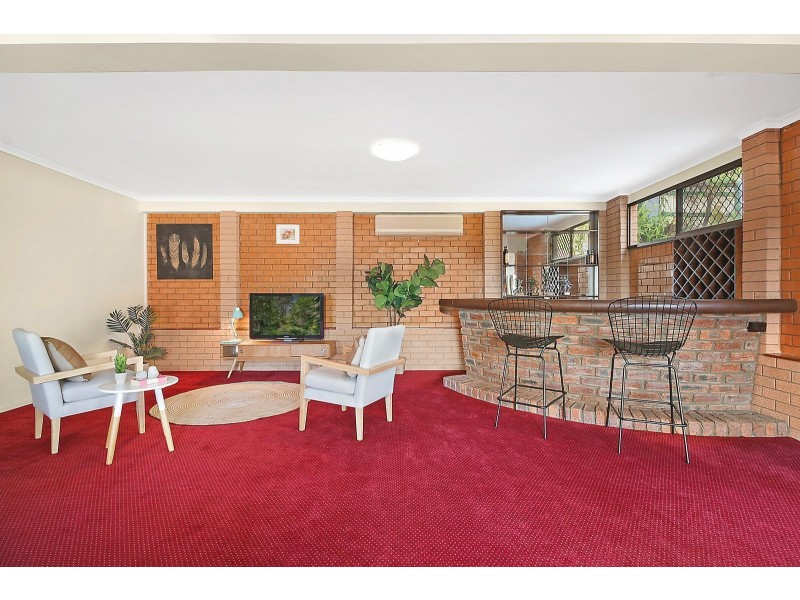 11 Camden Court, Arana Hills QLD 4054