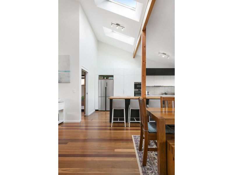 19 Sleaford Street, Chapel Hill QLD 4069