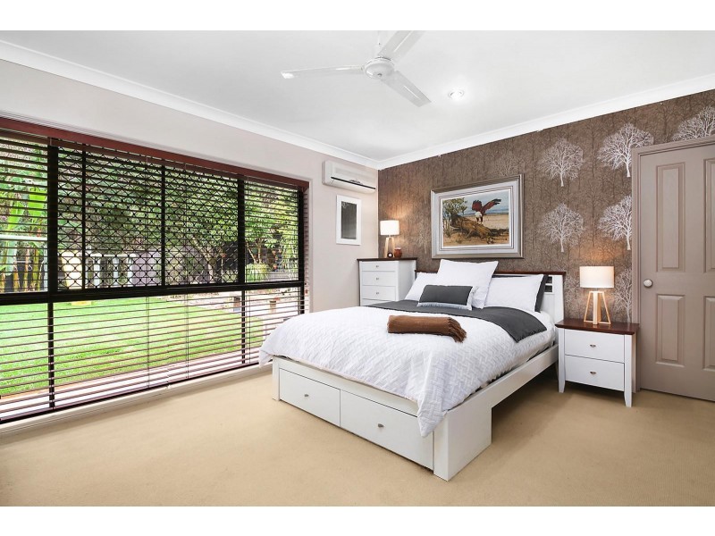39 Woodtop Court, Ferny Hills QLD 4055
