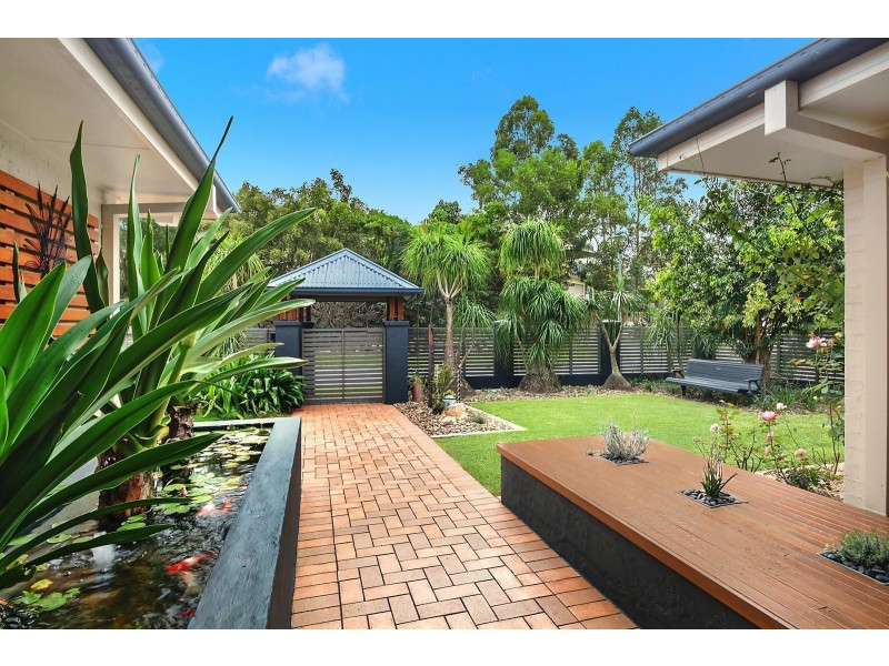 39 Woodtop Court, Ferny Hills QLD 4055